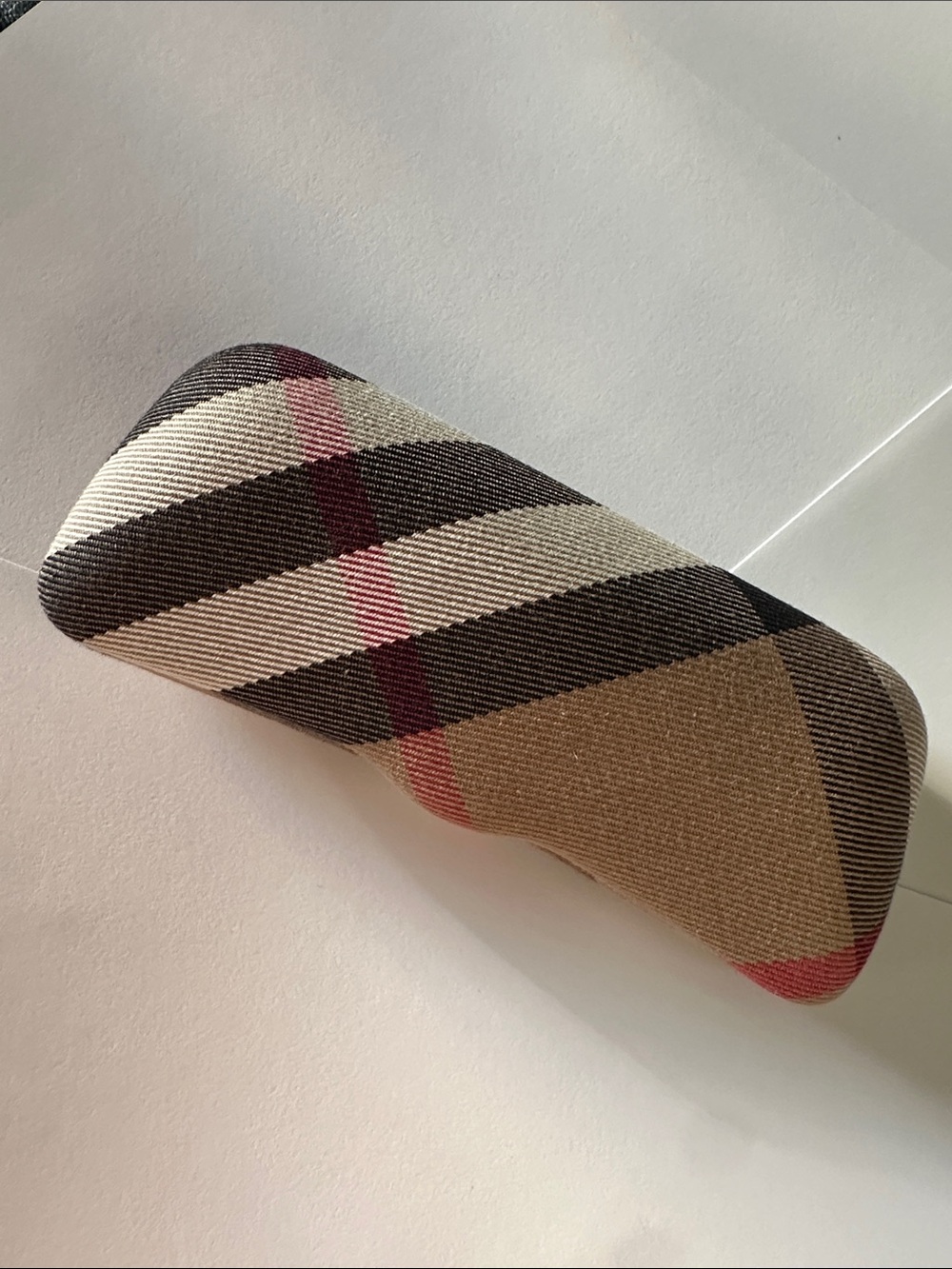 Burberry Eyewear Case in Beige, Black and Pink